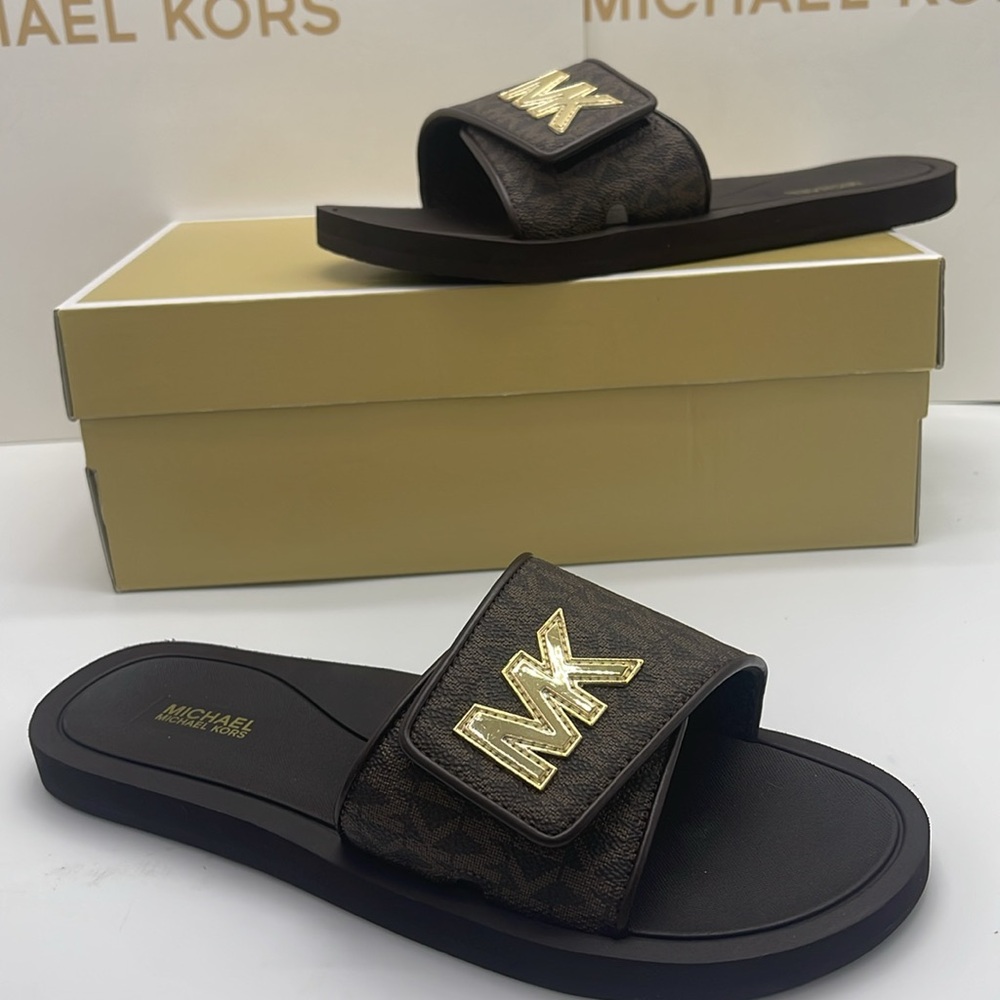 MICHAEL KORS Palmer Signature Logo Slide Sandal
Brown 
NWT - Picture 14 of 16